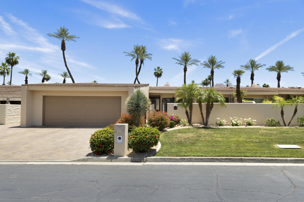 44970 Desert Horizons Drive