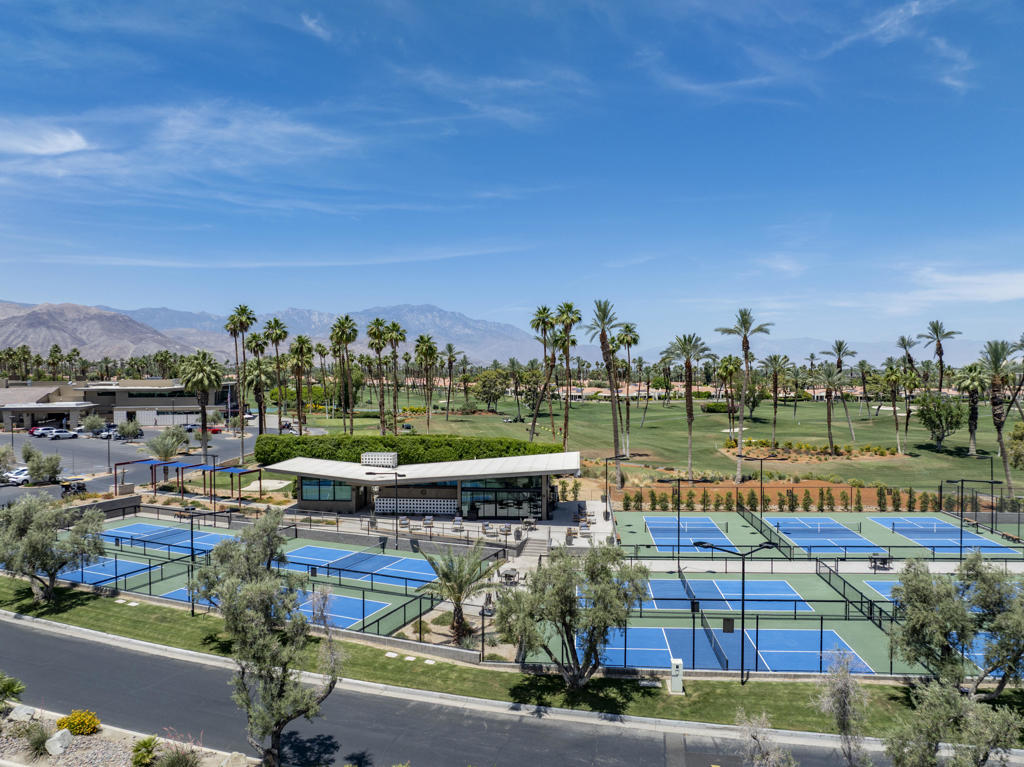 44970 Desert Horizons Drive