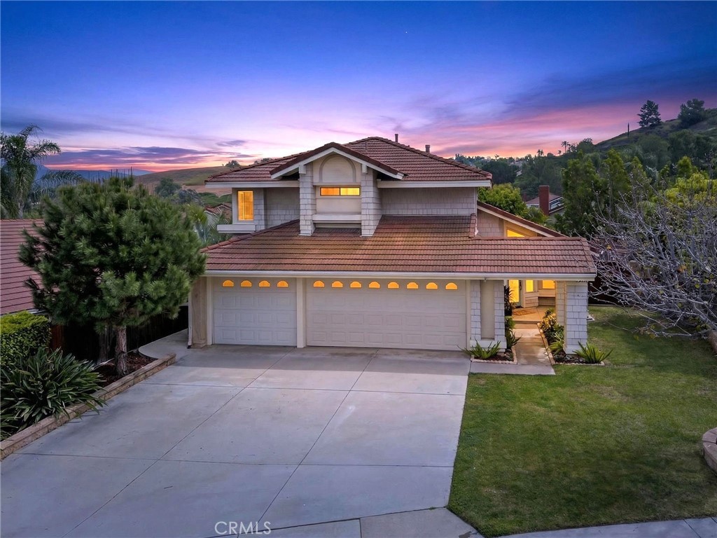 8104 E Carnation Way