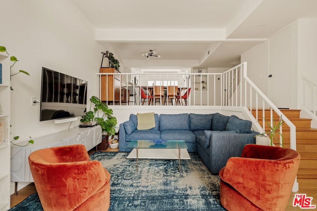 4600 Glencoe Avenue 2, Los Angeles CA 90292