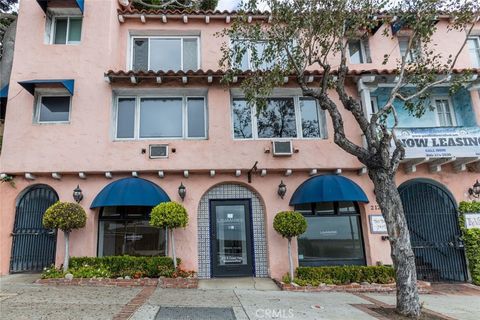 Photo of 210 N Coast Highway, Laguna Beach, CA 92652 (MLS # SR26059181)