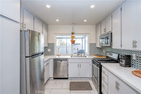Photo of 26333 Long Oak Drive, Newhall, CA 91321 (MLS # SR26073805)