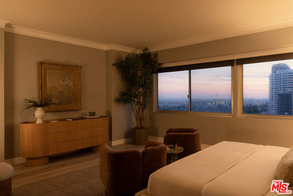 10450 Wilshire Boulevard 12C