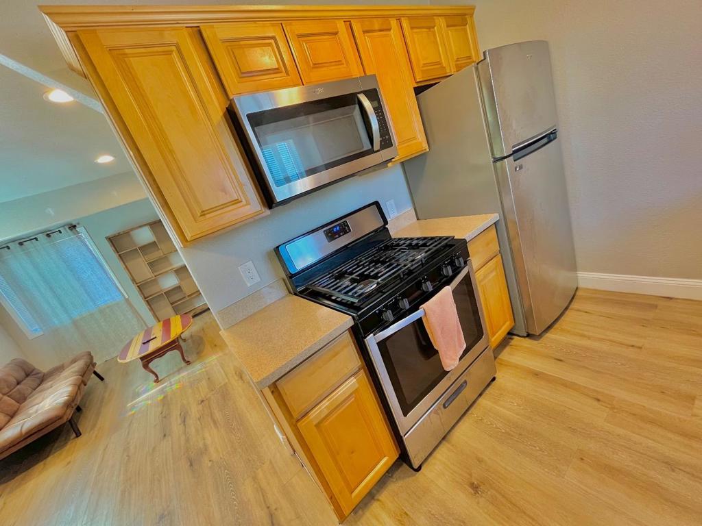 326 Macarthur Boulevard