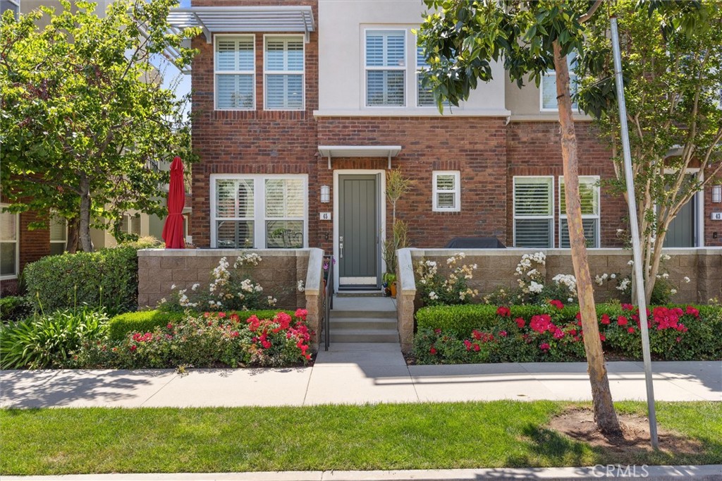45 Brownstone Way