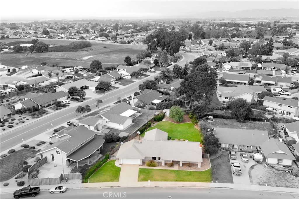 1401 Oak Knoll Drive