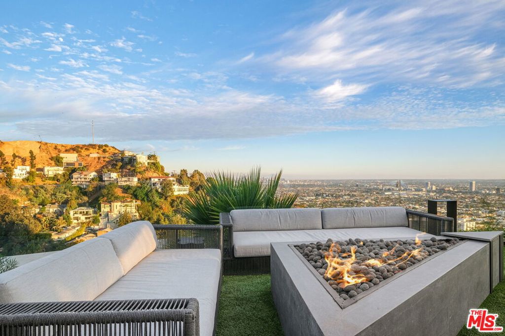 1500 Viewsite Terrace