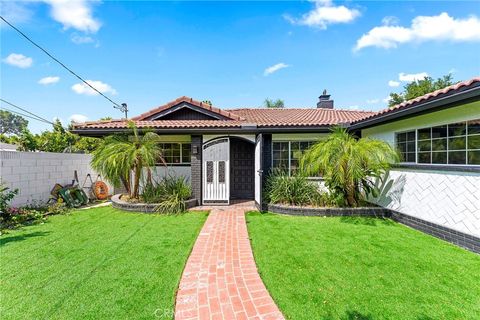 Photo of 5121 Elrovia ave Ave, El Monte, CA 91732 (MLS # WS26087812)