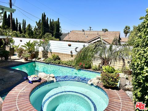 Photo of 10205 Fairgrove Avenue, Tujunga, CA 91042 (MLS # 26841137)