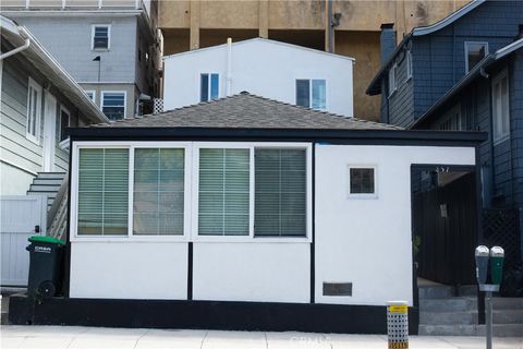 Photo of 357 Mermaid St #B, Laguna Beach, CA 92651 (MLS # PW26085766)