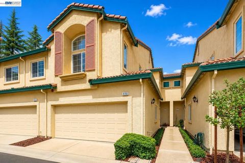 Photo of 4153 Alba Ct Ct, Pleasanton, CA 94588 (MLS # 41140357)
