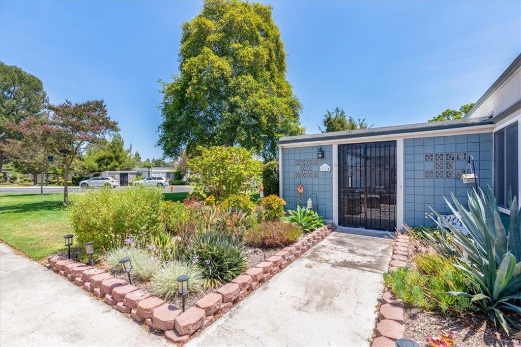 534 Via Estrada