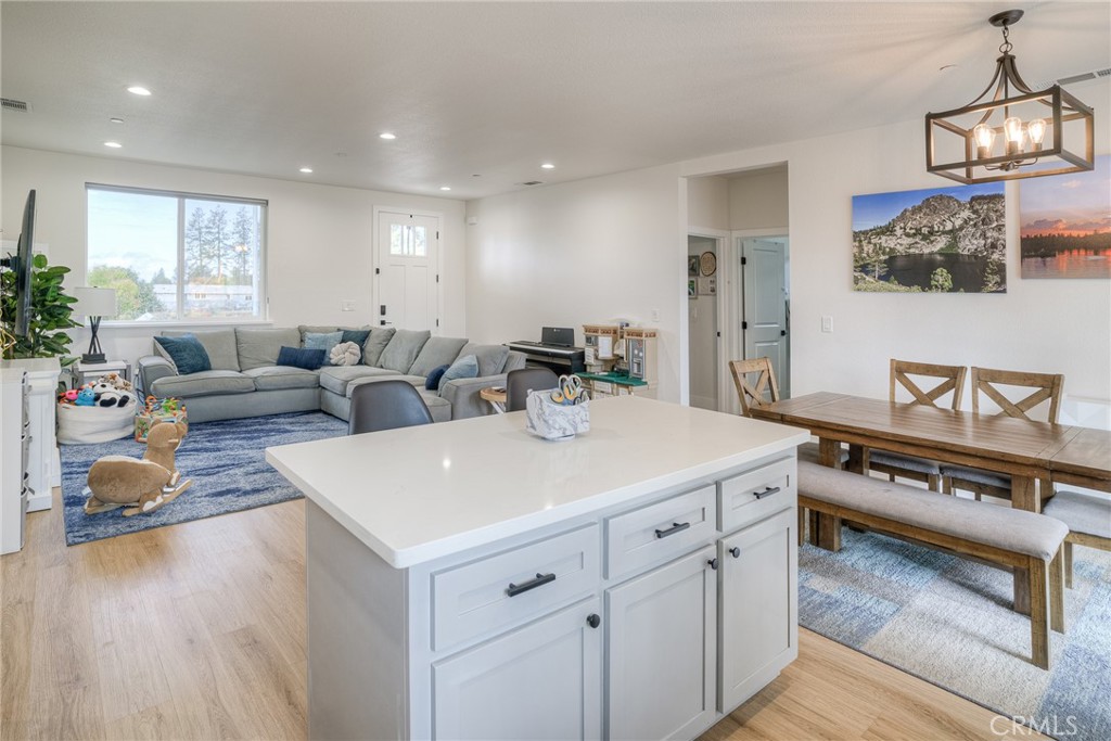 Properties 3 6488 Rocky