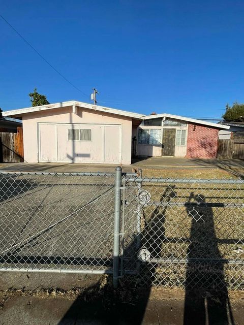 Photo of 1662 Cathay Drive, San Jose, CA 95122 (MLS # ML82038734)