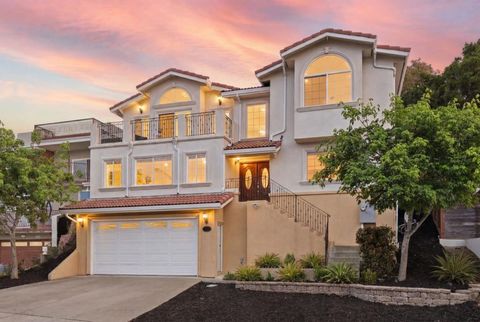 Photo of 2390 Rainbow Court, Hayward, CA 94542 (MLS # ML82046908)