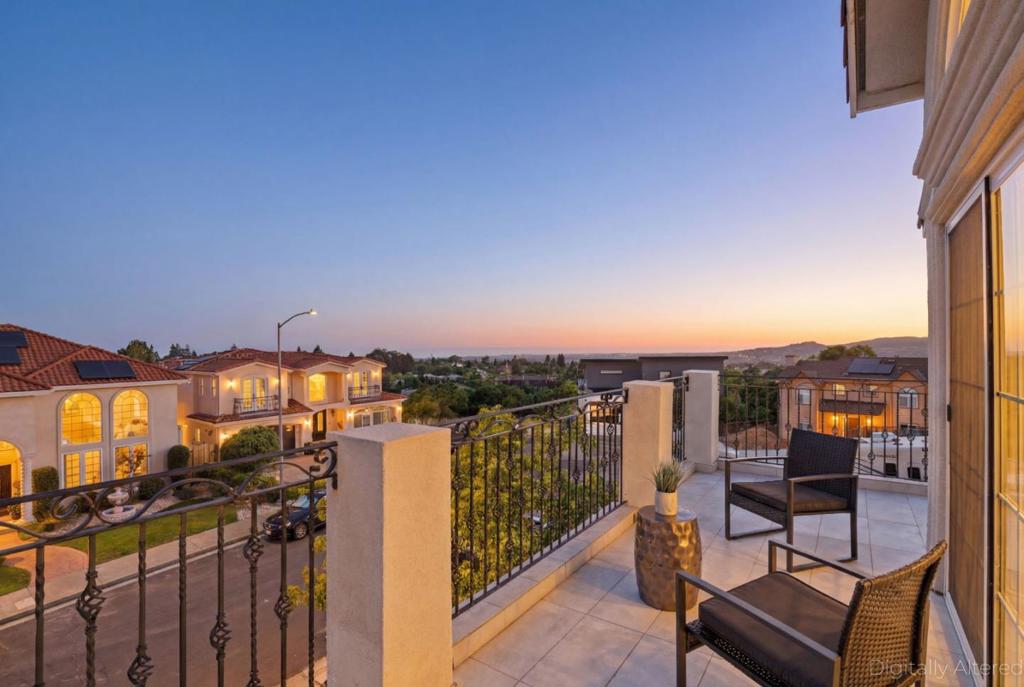 2390 Rainbow Court
