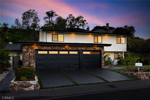 Photo of 6035 Rod, Woodland Hills, CA 91367 (MLS # SR26133907)
