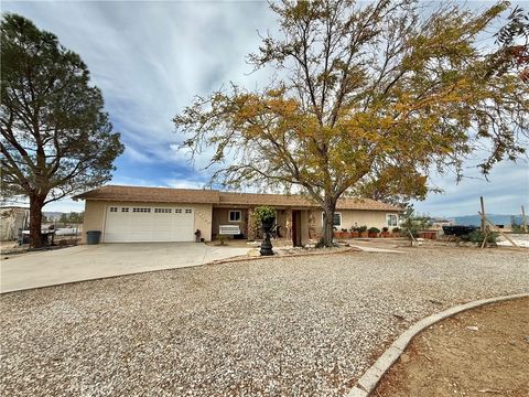 Photo of 45105 73rd St W, Lancaster, CA 93536 (MLS # SR25260721)