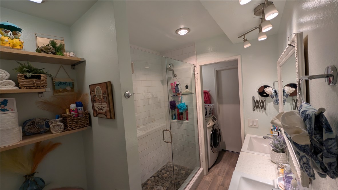 Mira Vista (MRVS) - Residential