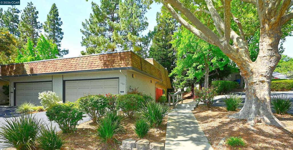 1769 Holland Cir