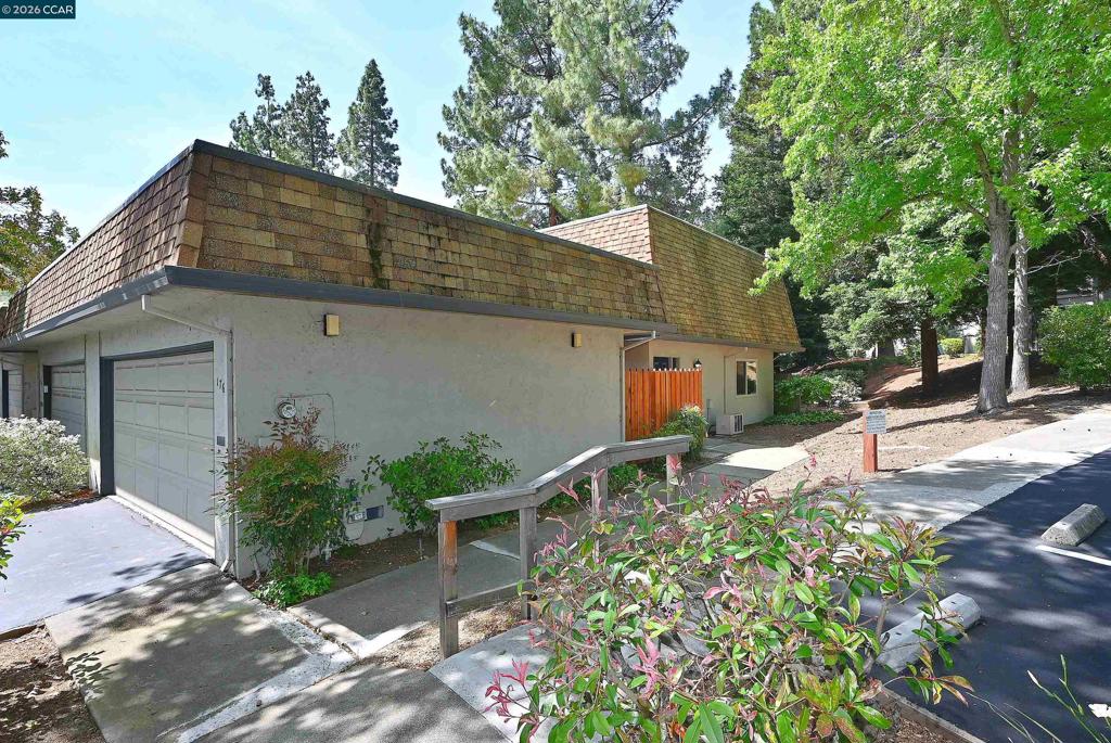 1769 Holland Cir