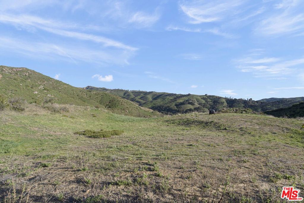 1100 Kanan Dume Rd