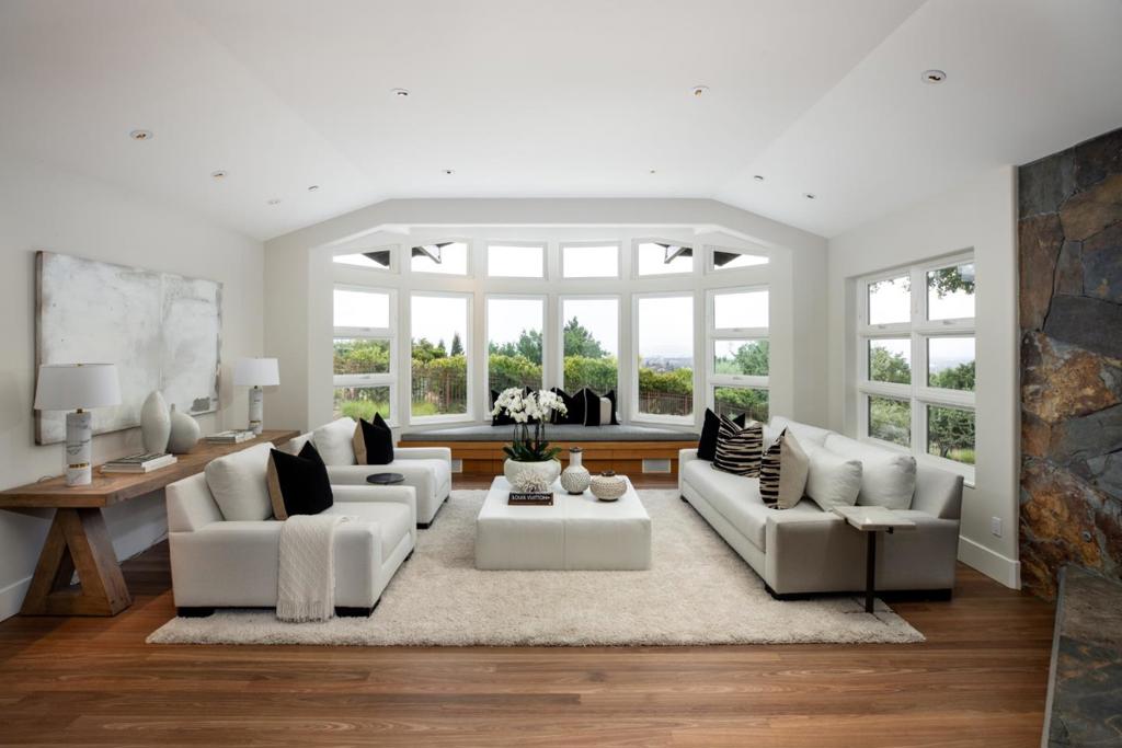 12008 Emerald Hill Lane