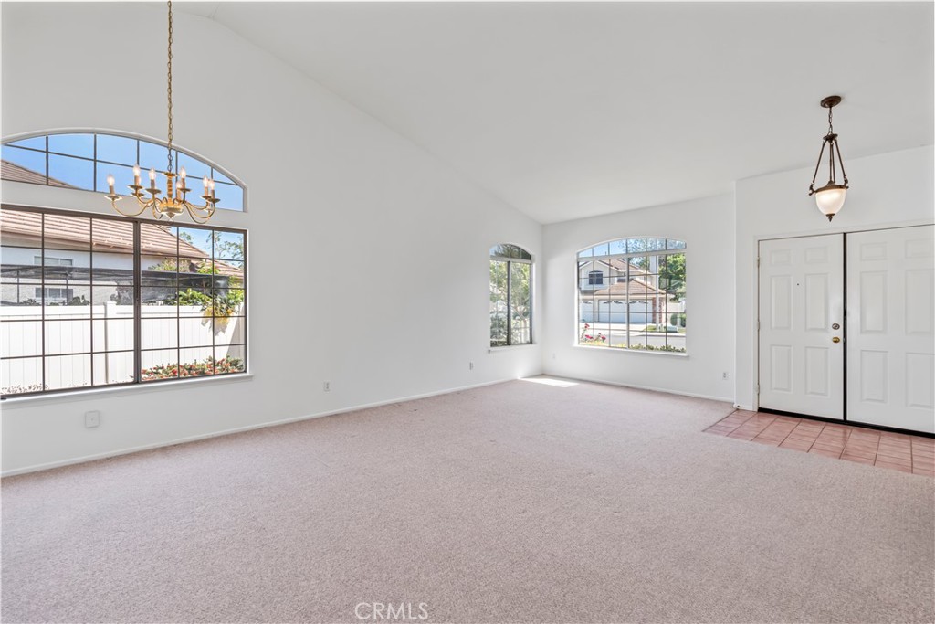 31750 Via Campanario