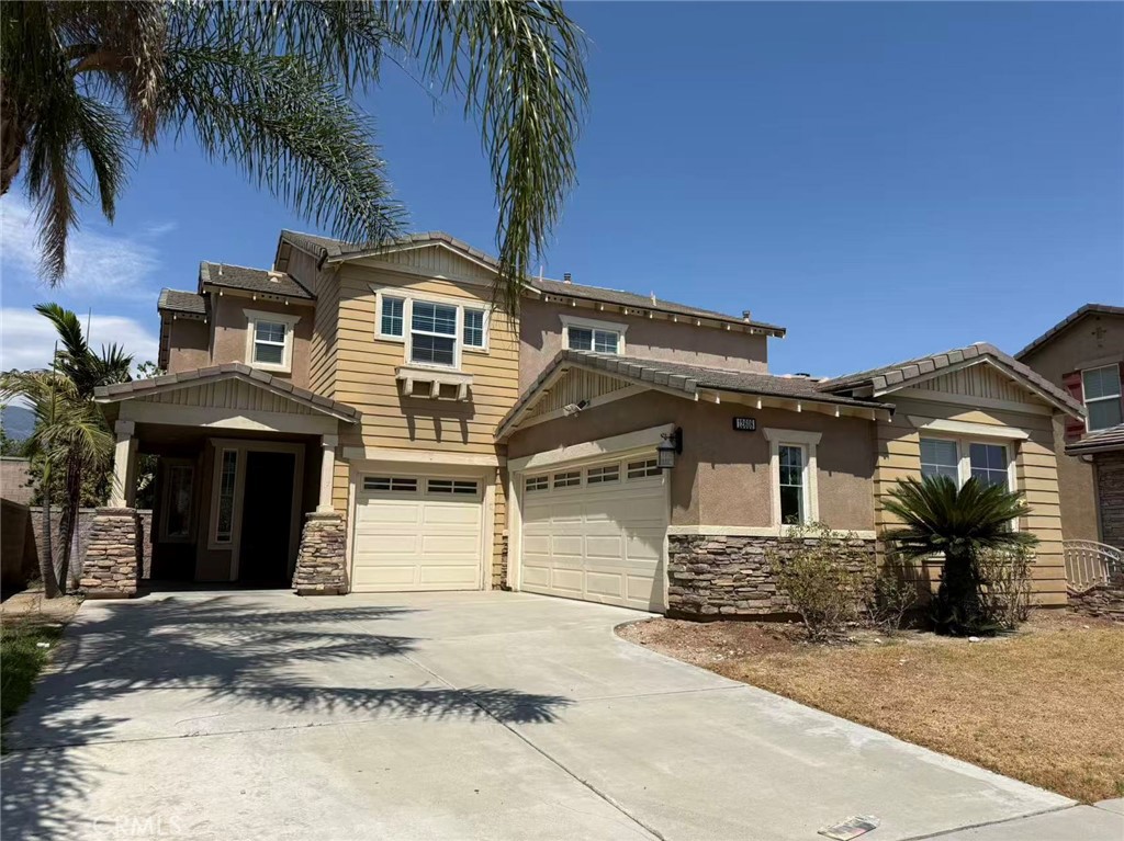Newly remodeled 5-bedroom home in prime Rancho Cucamonga!
Located in a quiet community just steps from Victoria Gardens with quick access to the 210 & 15 freeways.
Features: 1 bedroom + full bath downstairs. Spacious loft upstairs. Chef’s kitchen with quartz counters, island seating & stainless appliances. Primary suite with walk-in closet, soaking tub & separate shower. Engineered hardwood floors + new carpet. 3-car attached garage. Laundry room with hookups & built-in shelving
Convenient, stylish, and move-in ready!
Tenants pay utilities. 12-month lease minimum.