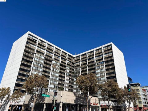 Photo of 801 Franklin Street St #201, Oakland, CA 94607 (MLS # 41151491)