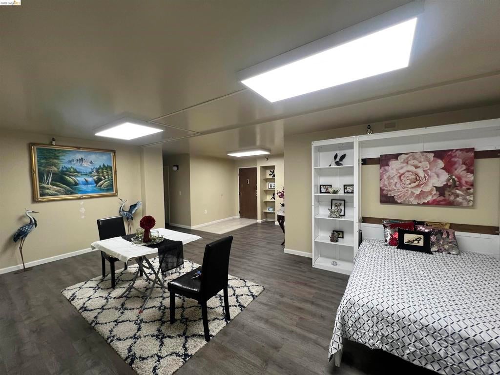 801 Franklin Street 201