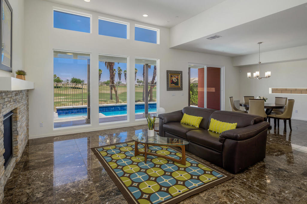 Escena - Residential