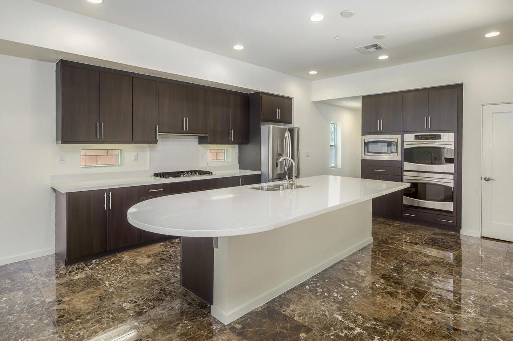 Escena - Residential