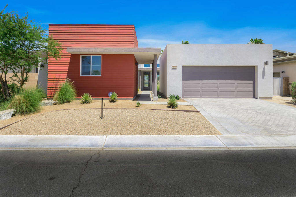 Escena - Residential