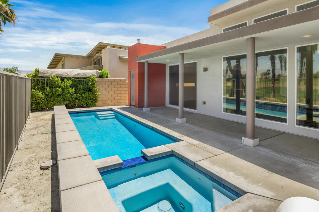 Escena - Residential