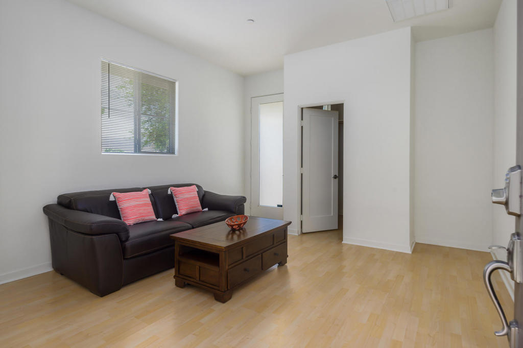 Escena - Residential