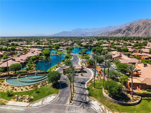 Photo of 50070 Via De Moda, La Quinta, CA 92253 (MLS # SB26142723)