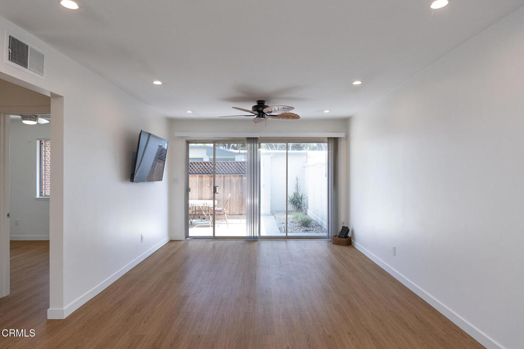 130 E Alta Green