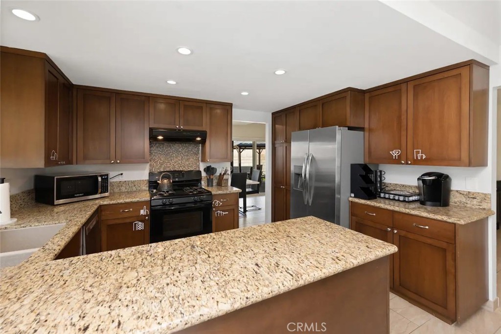 Sun Dance (31475) - Residential Lease