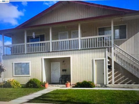 Photo of 2389 3rd. Street St, Livermore, CA 94550 (MLS # 41129059)