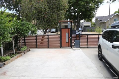 Photo of 1323 N Cherokee Avenue, Los Angeles, CA 90028 (MLS # TR26090484)