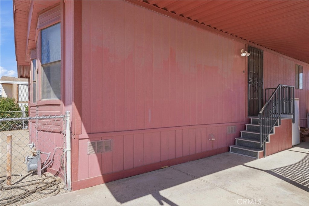 2545 E Avenue I 58