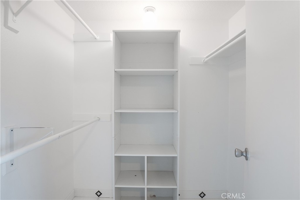 Le Parc (LPC) - Residential Lease