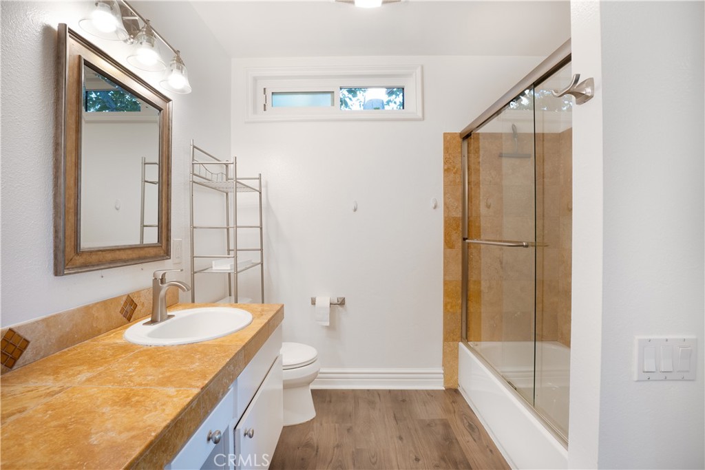 Le Parc (LPC) - Residential Lease