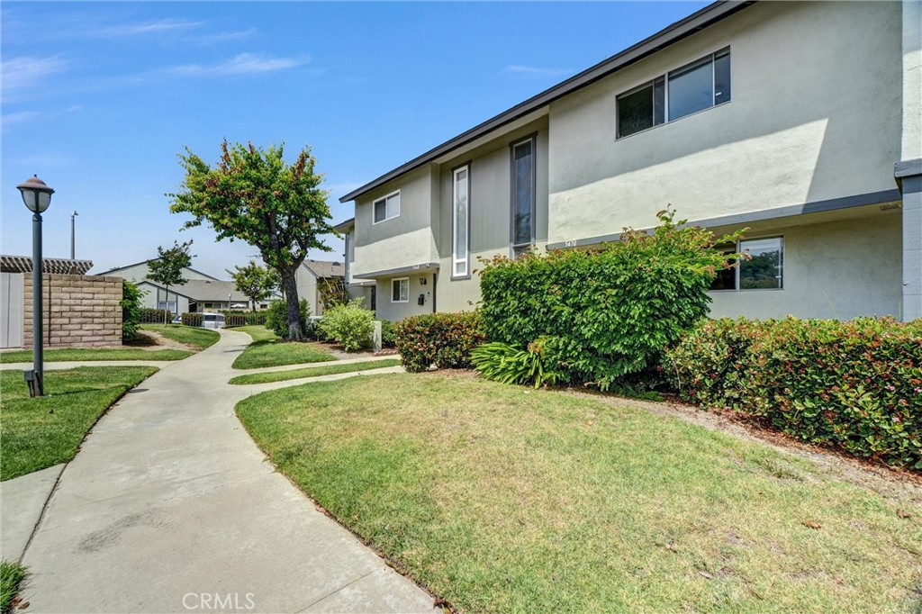 5470 Cajon