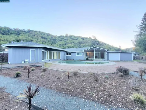 2420 2420 Tomar Ct, Pinole, CA 94564 - MLS#: 41126258