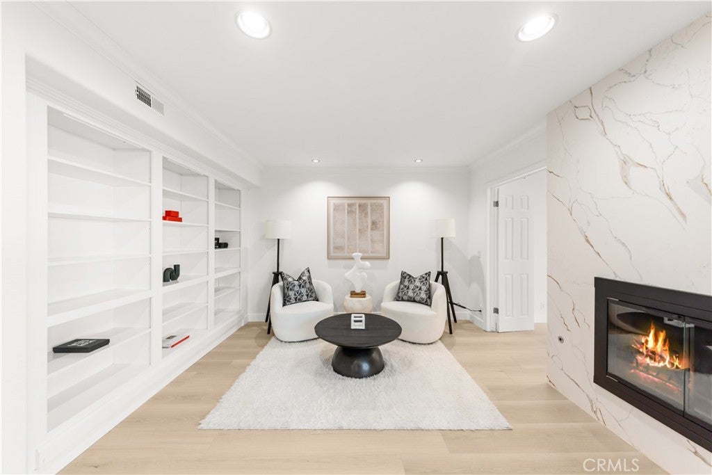 54 Willow Tree