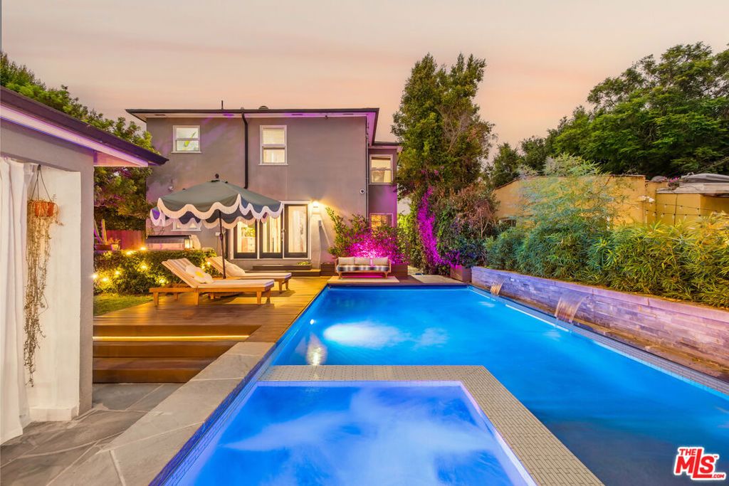 Photo of 651 N Kilkea Drive, Los Angeles, CA 90048 (MLS # 25575261)