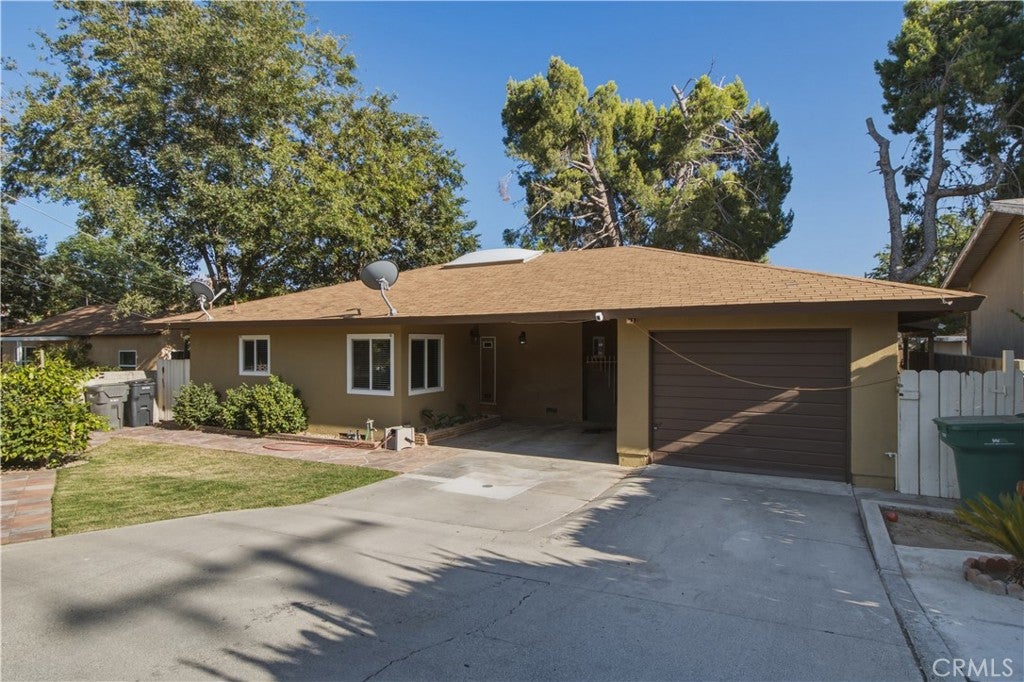 910 W George