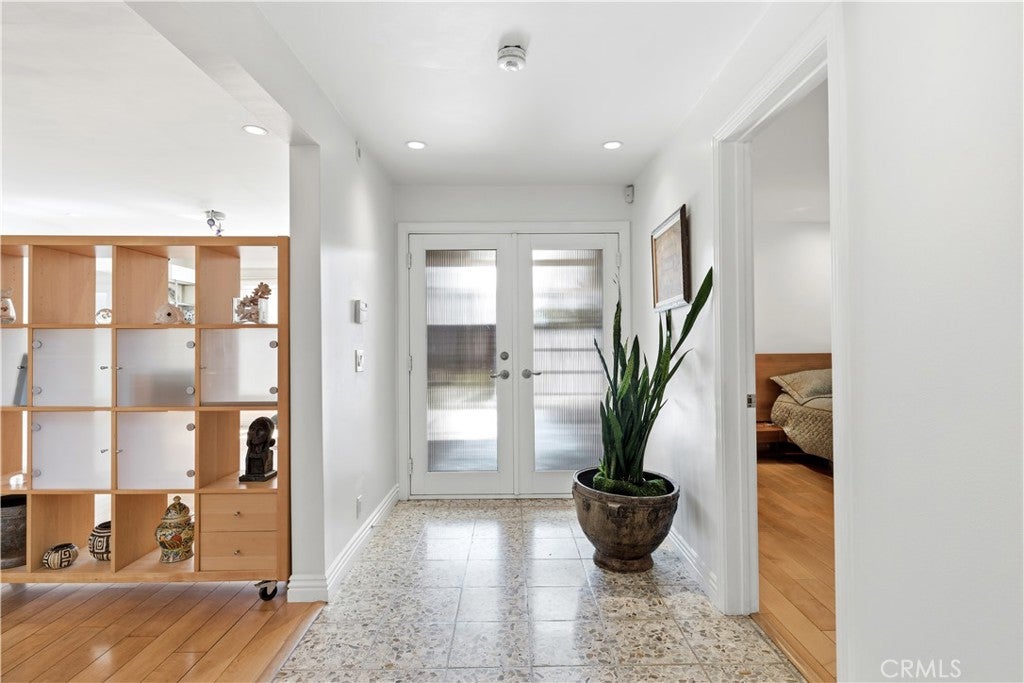 17140 Edgewater Lane, Huntington Beach CA 92649 - Photo 7